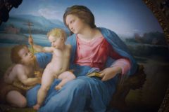 Dettaglio-Madonna-d-Alba_Raffaello-Il-Giovane-Prodigio