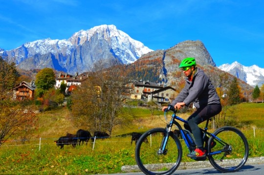 Courmayeur  in mountain bike (elettrica)
