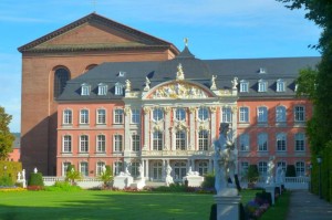 Treviri, Kurfürstliches Palais con l'Aula Palatina