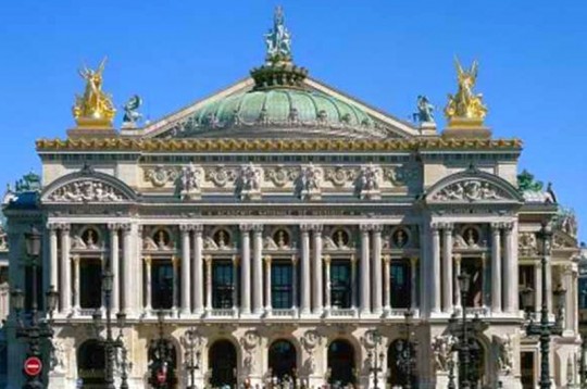 “Dire merci”, l’Opéra di Parigi ringrazia chi lotta contro la pandemia