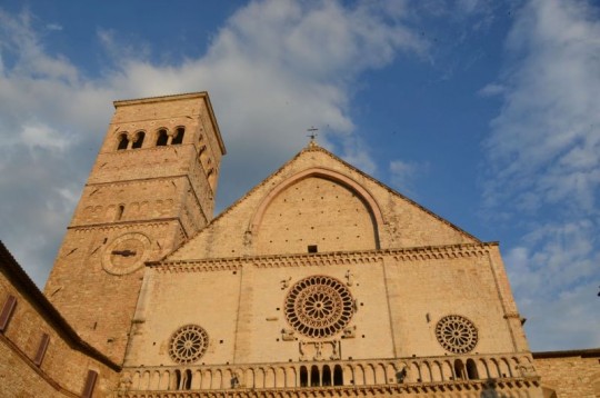 Assisi al tramonto