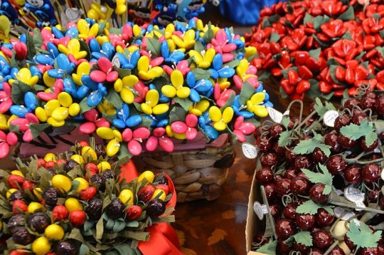 Sulmona, la città dove fioriscono i confetti