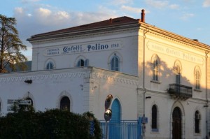 Sulmona, Confetti Pelino