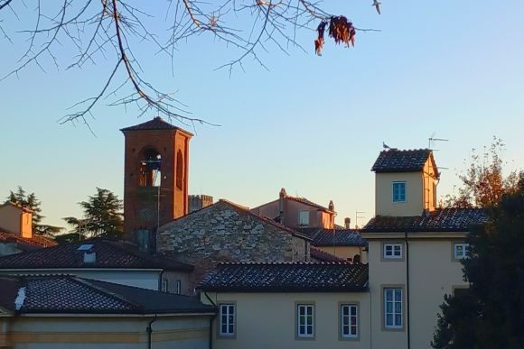 Lucca, la meraviglia tra le mura